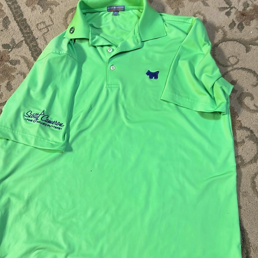 Short sleeve golf shirt